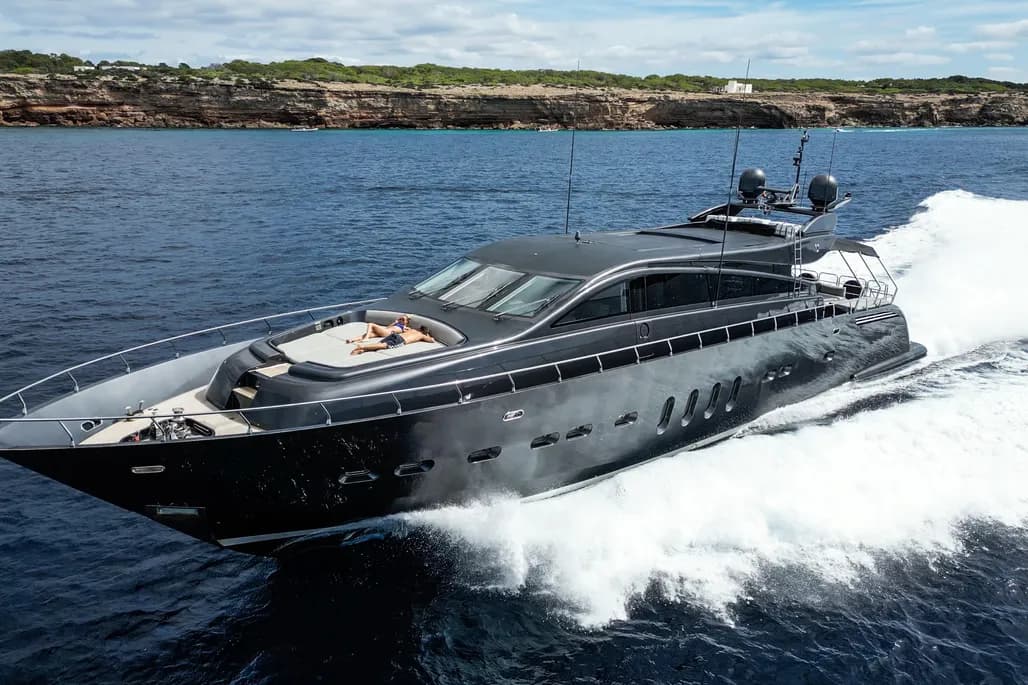 Arno Leopard 31 - Motor Yacht for sale in Ibiza