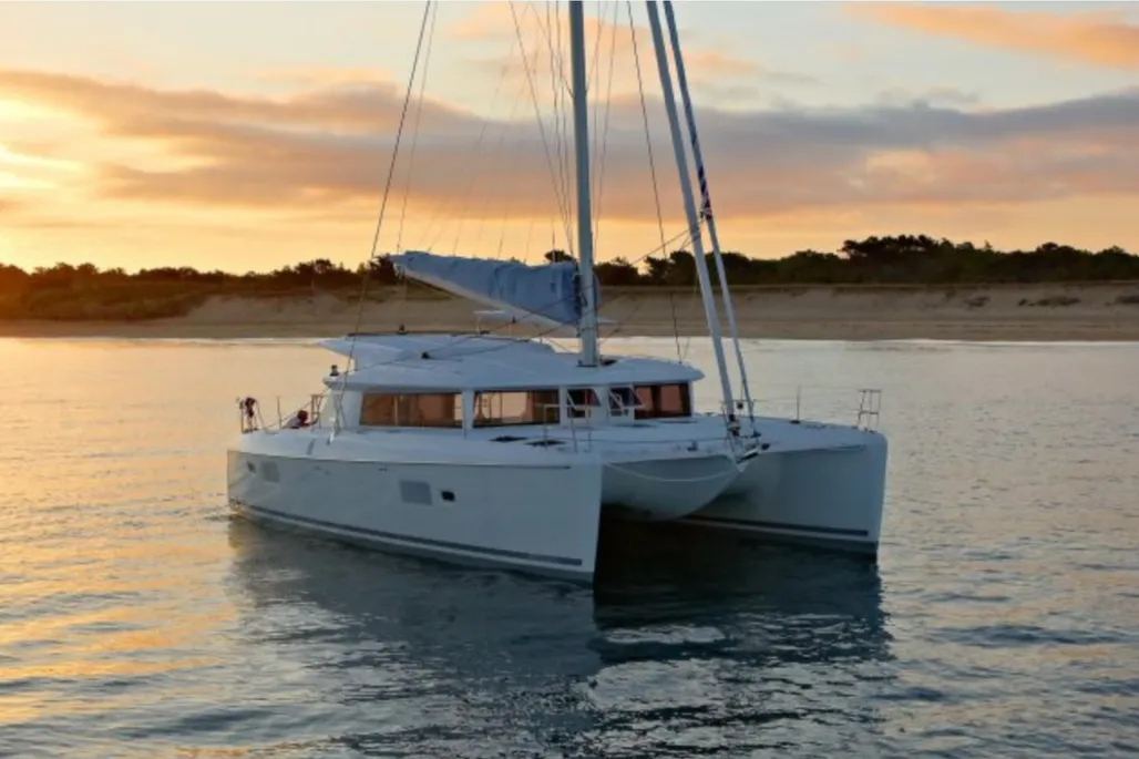 Lagoon 421 - Catamaran for sale in Ibiza