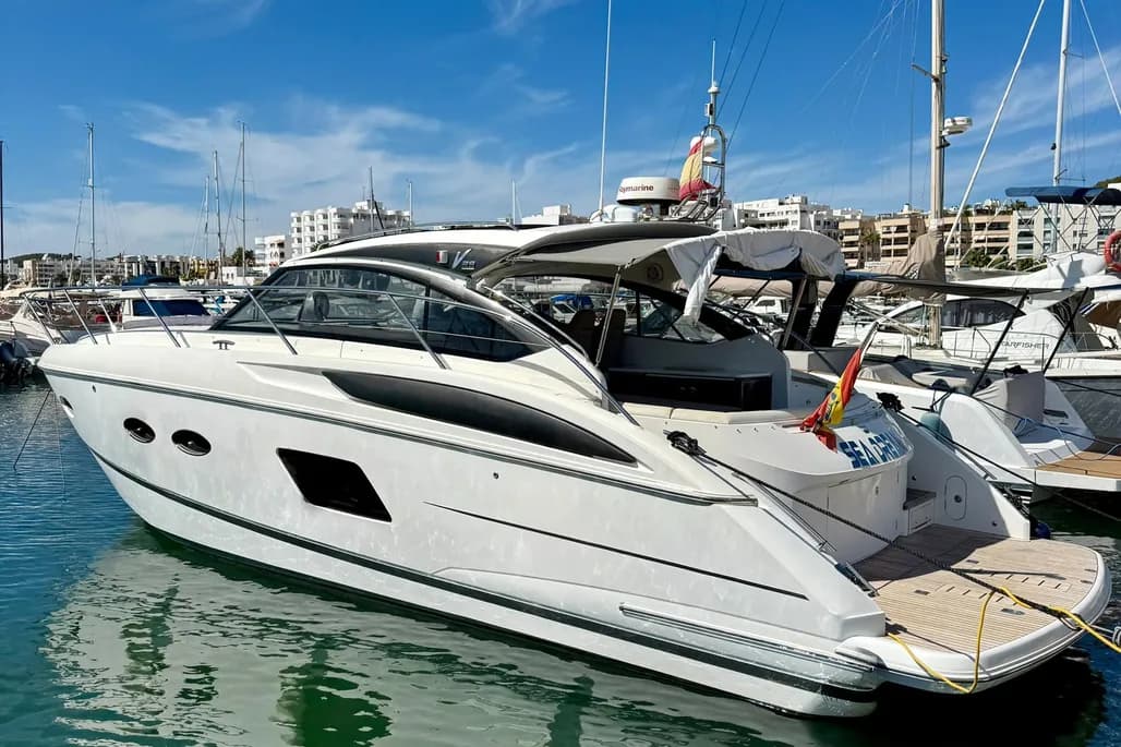 Princess V39 - Motor Yacht for sale in Ibiza