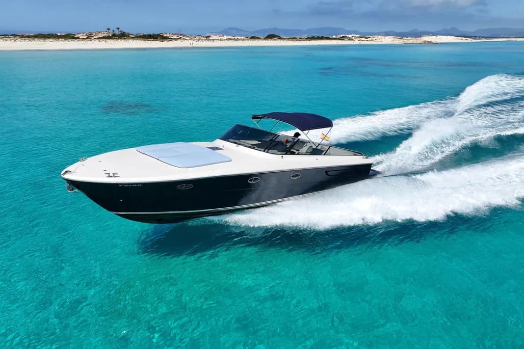 Itama 40 - Motor Yacht for sale in Ibiza