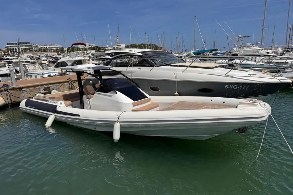 Magazzu MX 12 Gran Sport - Motor Yacht for sale in Ibiza