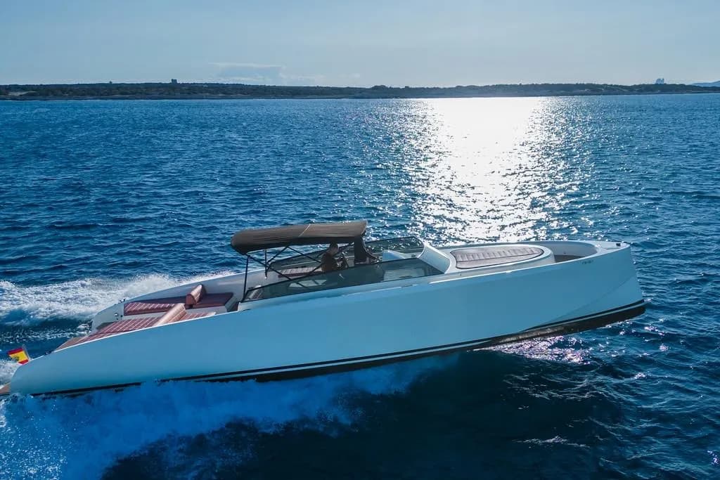 Vanquish VQ43 - Motor Yacht for sale in Ibiza