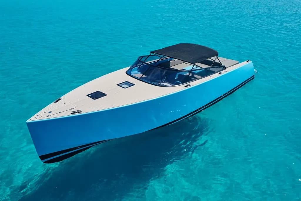 VanDutch 40 - Motor Yacht for sale in Ibiza